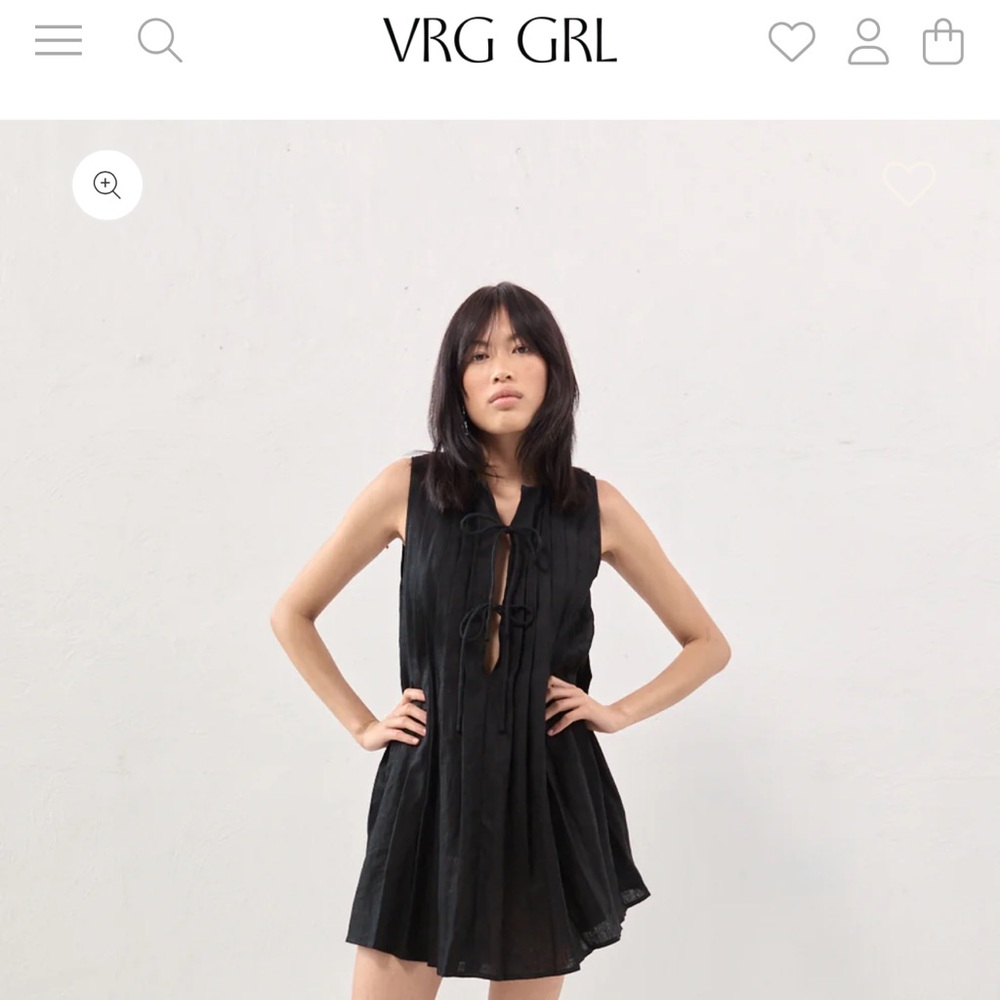VRG GRL Black Linen Pleated Shift Dress